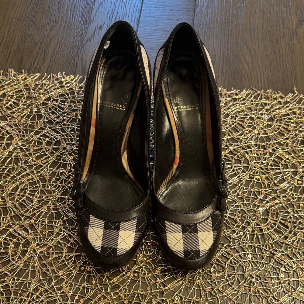 Burberry leather and Plaid Heels